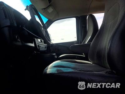 Zdjęcie 7 z 14 samochodu: 2013 GMC SAVANA G1500 LT VIN:1GKS8CF48D1164629 - miniatura