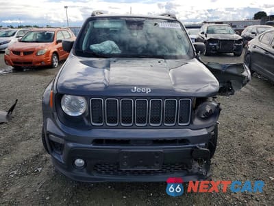 Piąte zdjęcie samochodu w środku: 2022 JEEP RENEGADE LATITUDE VIN:ZACNJDB1XNPN61353 - miniatura