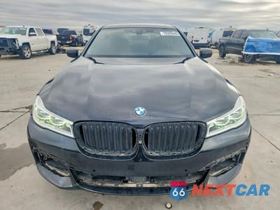 Piąte zdjęcie samochodu w środku: 2018 BMW 750 XI VIN:WBA7F2C59JG424458 - miniatura