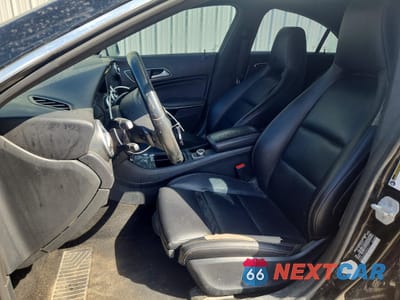 Zdjęcie 7 z 12 samochodu: 2018 MERCEDES-BENZ CLA 250 VIN:WDDSJ4EB8JN506127 - miniatura