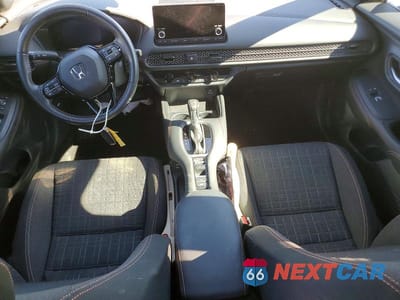 Zdjęcie 8 z 11 samochodu: 2025 HONDA HR-V SPORT VIN:3CZRZ1H50SM712053 - miniatura