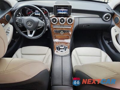 Zdjęcie 8 z 11 samochodu: 2017 MERCEDES-BENZ C 300 VIN:55SWF4JBXHU186917 - miniatura