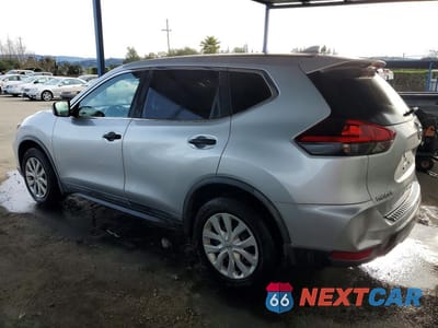 Drugie zdjęcie samochodu z przodu: 2018 NISSAN ROGUE S VIN:KNMAT2MT5JP529478 - miniatura