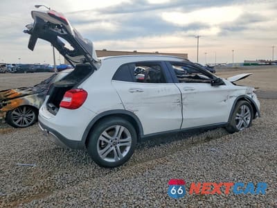 Trzecie zdjęcie samochodu z tyłu: 2020 MERCEDES-BENZ GLA 250 4MATIC VIN:WDCTG4GB8LU021726 - miniatura