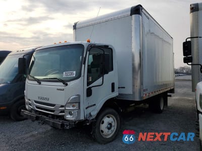 2025 ISUZU NPR HD 54DC4W1D0SS207531 - główne zdjęcie licytacji z USA - miniatura