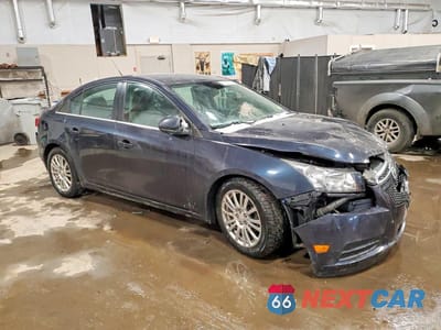 Czwarte zdjęcie samochodu z boku: 2014 CHEVROLET CRUZE ECO VIN:1G1PJ5SB4E7280360 - miniatura