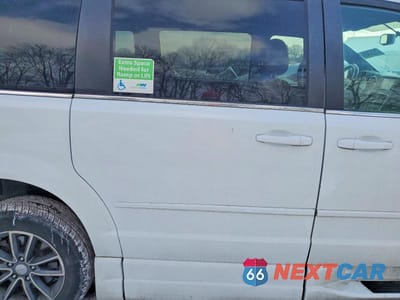 Zdjęcie 11 z 12 samochodu: 2017 DODGE GRAND CARAVAN SXT VIN:2C4RDGCG6HR861634 - miniatura