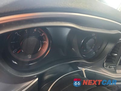 Zdjęcie 9 z 12 samochodu: 2020 DODGE CHALLENGER SXT VIN:2C3CDZGG8LH106323 - miniatura