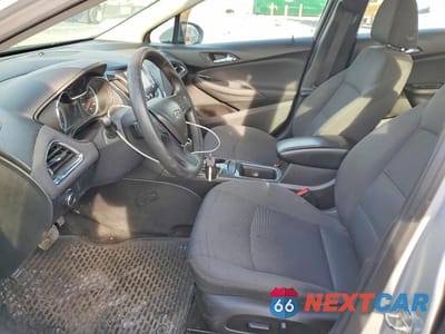 Zdjęcie 7 z 11 samochodu: 2018 CHEVROLET CRUZE LT VIN:1G1BE5SM9J7229060 - miniatura
