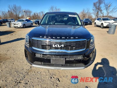 Piąte zdjęcie samochodu w środku: 2022 KIA TELLURIDE LX VIN:5XYP2DHCXNG236168 - miniatura