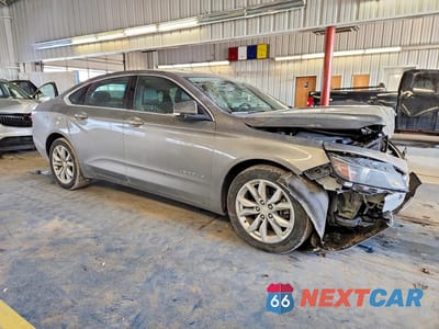 Czwarte zdjęcie samochodu z boku: 2018 CHEVROLET IMPALA LT VIN:2G1105S30J9120034 - miniatura