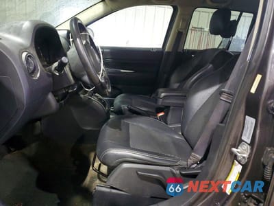 Zdjęcie 7 z 12 samochodu: 2017 JEEP COMPASS LATITUDE VIN:1C4NJDEBXHD173100 - miniatura