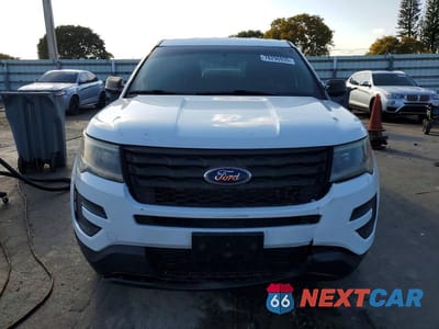Piąte zdjęcie samochodu w środku: 2019 FORD EXPLORER POLICE INTERCEPTOR VIN:1FM5K8AR5KGA16941 - miniatura