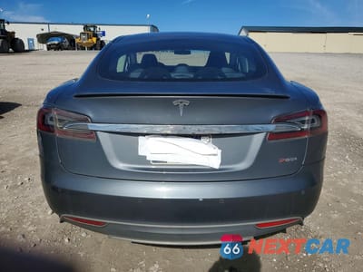 Zdjęcie 6 z 11 samochodu: 2013 TESLA MODEL S VIN:5YJSA1DP4DFP22498 - miniatura