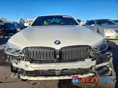 Piąte zdjęcie samochodu w środku: 2017 BMW 540 XI VIN:WBAJE7C33HG887629 - miniatura