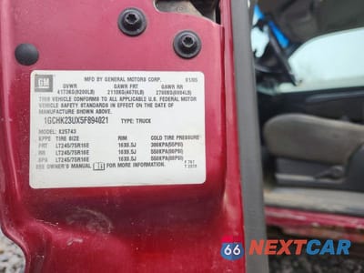 Zdjęcie 13 z 13 samochodu: 2005 CHEVROLET SILVERADO K2500 HEAVY DUTY VIN:1GCHK23UX5F894021 - miniatura