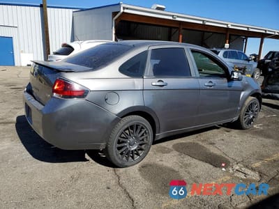 Trzecie zdjęcie samochodu z tyłu: 2010 FORD FOCUS SES VIN:1FAHP3GNXAW293007 - miniatura