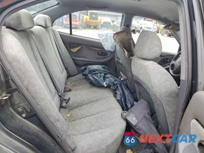 Zdjęcie 10 z 13 samochodu: 2002 HYUNDAI ELANTRA GLS VIN:KMHDN45D12U351559 - miniatura