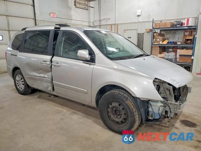 Czwarte zdjęcie samochodu z boku: 2014 KIA SEDONA LX VIN:KNDMG4C71E6542600 - miniatura