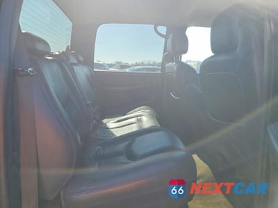 Zdjęcie 10 z 11 samochodu: 2004 CHEVROLET SILVERADO C2500 HEAVY DUTY VIN:1GCHC23U54F261311 - miniatura