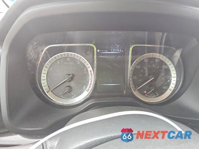 Zdjęcie 9 z 12 samochodu: 2017 NISSAN TITAN SV VIN:1N6AA1E61HN500555 - miniatura