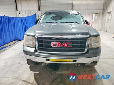 Piąte zdjęcie samochodu w środku: 2011 GMC SIERRA K1500 SLE VIN:3GTP2VE39BG341453 - miniatura