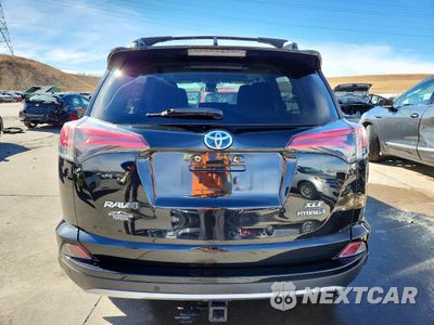 Zdjęcie 6 z 14 samochodu: 2018 TOYOTA RAV4 HV LE VIN:JTMRJREV3JD165807 - miniatura