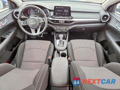 Zdjęcie 8 z 12 samochodu: 2023 KIA FORTE LXS VIN:3KPF24AD5PE572115 - miniatura