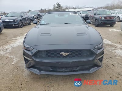 Piąte zdjęcie samochodu w środku: 2023 FORD MUSTANG VIN:1FATP8UH2P5111062 - miniatura