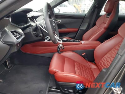 Zdjęcie 7 z 11 samochodu: 2024 AUDI RS E-TRON GT VIN:WAUBHBFW8R7901384 - miniatura