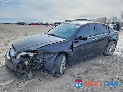 2013 CHRYSLER 200 LIMITED 1C3CCBCG3DN577773 - główne zdjęcie licytacji z USA - miniatura