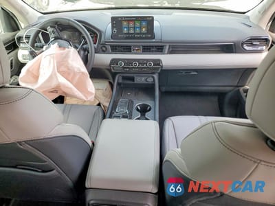 Zdjęcie 8 z 14 samochodu: 2025 HONDA PILOT TOURING VIN:5FNYG1H74SB143687 - miniatura