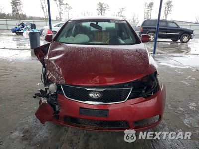Piąte zdjęcie samochodu w środku: 2010 KIA FORTE EX VIN:KNAFU4A20A5837306 - miniatura