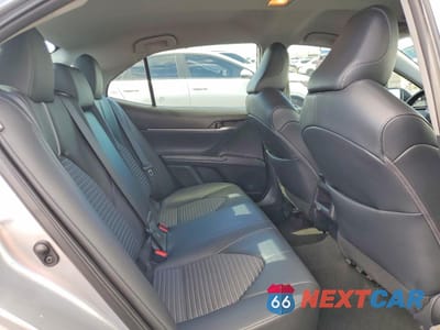Zdjęcie 10 z 13 samochodu: 2021 TOYOTA CAMRY SE VIN:4T1G11AK4MU544304 - miniatura