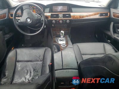 Zdjęcie 8 z 11 samochodu: 2008 BMW 528 I VIN:WBANU53548CT14451 - miniatura