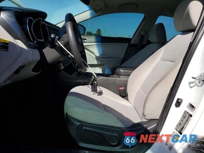 Zdjęcie 7 z 13 samochodu: 2014 KIA OPTIMA LX VIN:5XXGM4A7XEG303315 - miniatura