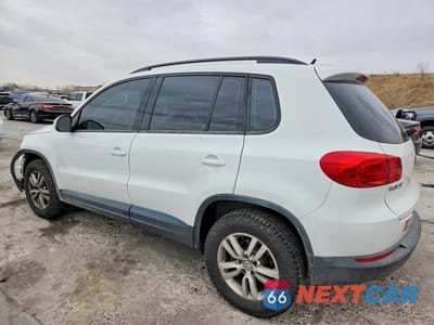 Drugie zdjęcie samochodu z przodu: 2016 VOLKSWAGEN TIGUAN S VIN:WVGAV7AX9GW582600 - miniatura