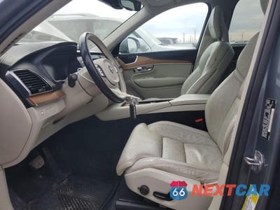 Zdjęcie 7 z 12 samochodu: 2017 VOLVO XC90 T8 VIN:YV4BC0PL6H1109582 - miniatura