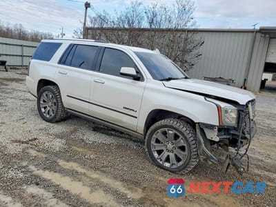 Czwarte zdjęcie samochodu z boku: 2017 GMC YUKON DENALI VIN:1GKS2CKJXHR211244 - miniatura