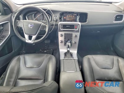 Zdjęcie 8 z 14 samochodu: 2018 VOLVO V60 CROSS COUNTRY PREMIER VIN:YV440MWK6J2056206 - miniatura
