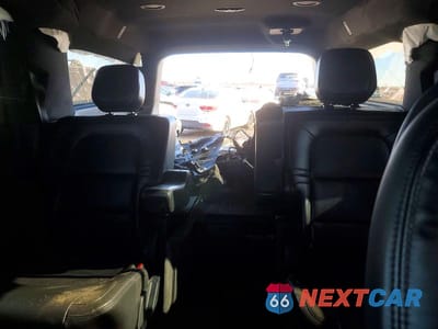 Zdjęcie 10 z 13 samochodu: 2024 LINCOLN NAVIGATOR L VIN:5LMJJ3NG6REL12471 - miniatura