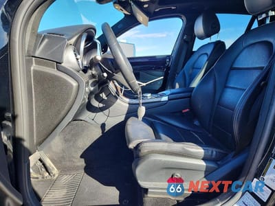 Zdjęcie 7 z 11 samochodu: 2018 MERCEDES-BENZ GLC 300 4MATIC VIN:WDC0G4KB2JV097444 - miniatura