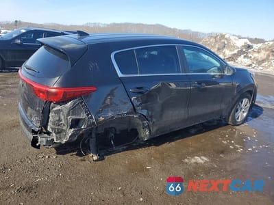 Trzecie zdjęcie samochodu z tyłu: 2017 KIA SPORTAGE LX VIN:KNDPMCAC9H7032834 - miniatura