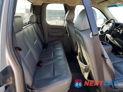 Zdjęcie 10 z 12 samochodu: 2008 CHEVROLET SILVERADO K1500 VIN:1GCEK19018Z263453 - miniatura