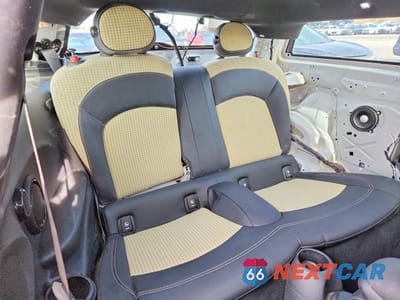 Zdjęcie 10 z 15 samochodu: 2024 MINI COOPER SE VIN:WMW13DJ00R2V29349 - miniatura