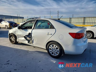 Drugie zdjęcie samochodu z przodu: 2012 KIA FORTE EX VIN:KNAFU4A20C5475707 - miniatura