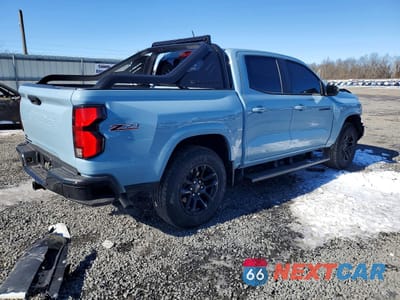 Trzecie zdjęcie samochodu z tyłu: 2025 CHEVROLET COLORADO Z71 VIN:1GCPTDEKXS1157376 - miniatura