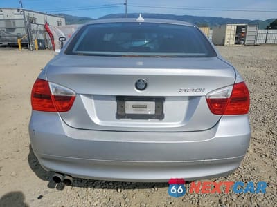Zdjęcie 6 z 13 samochodu: 2006 BMW 330 I VIN:WBAVB33586KS33885 - miniatura