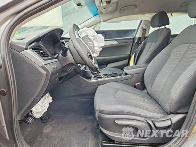 Zdjęcie 7 z 11 samochodu: 2019 HYUNDAI SONATA SE VIN:5NPE24AF3KH805359 - miniatura