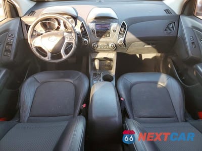 Zdjęcie 8 z 12 samochodu: 2010 HYUNDAI TUCSON GLS VIN:KM8JU3ACXAU072672 - miniatura